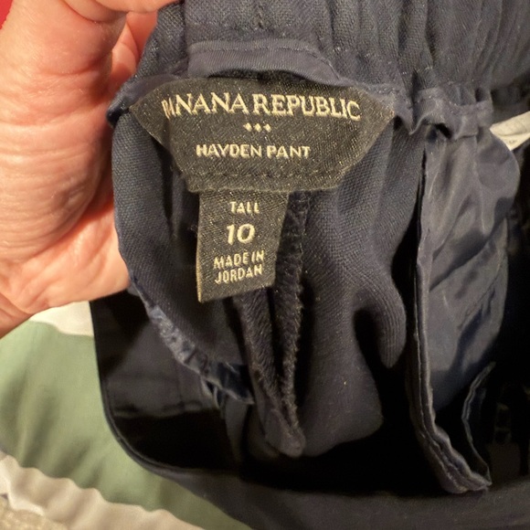Banana Republic Hayden Navy Pull On Pants - Picture 3 of 3